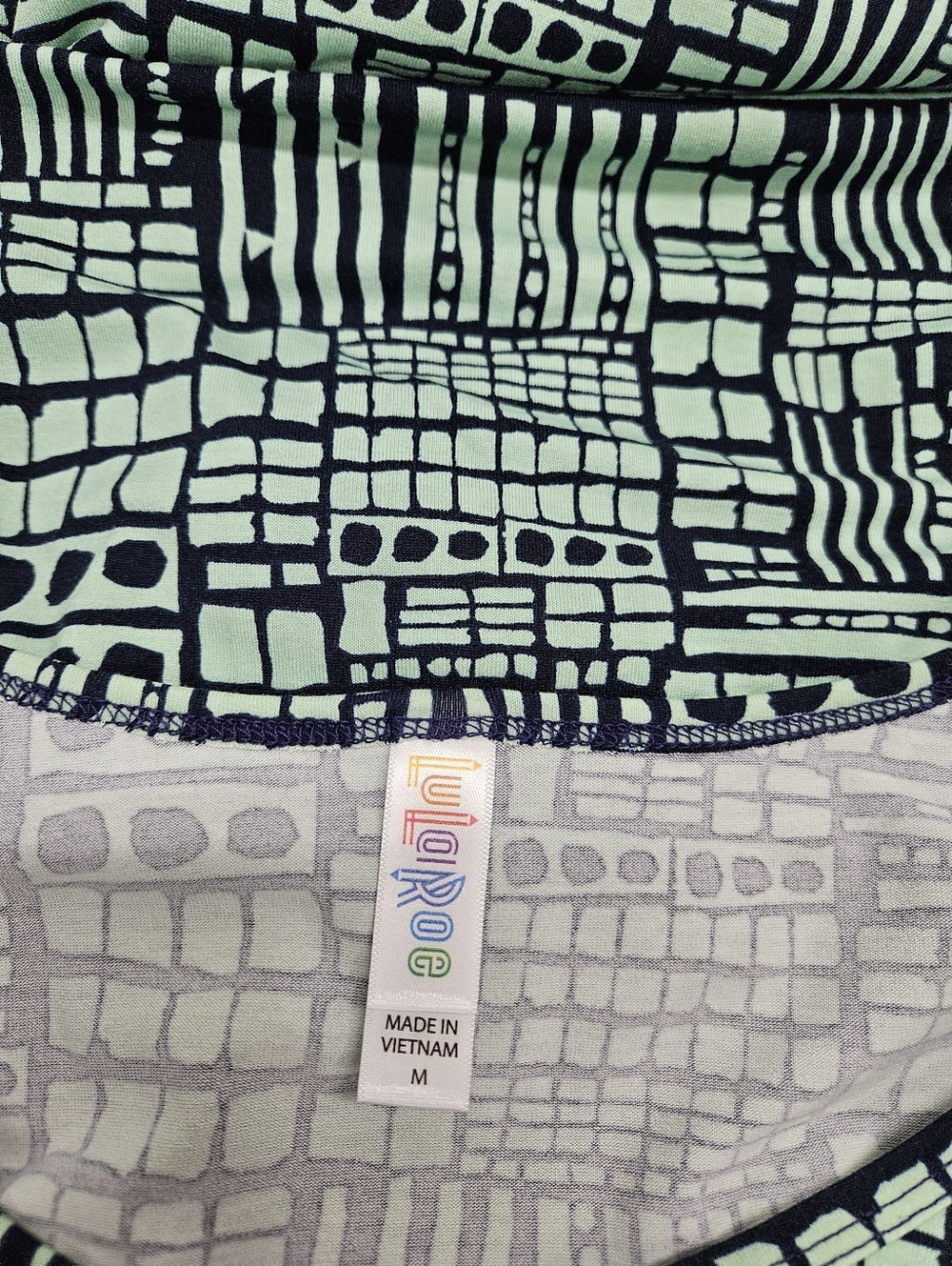 LuLaRoe Perfect T Mint and Navy Geometric Short Sleeve Tee Top Shirt - Picture 4 of 7